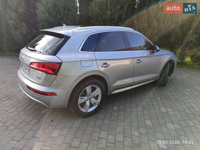 Внедорожник / Кроссовер Audi Q5 2017 в Львове