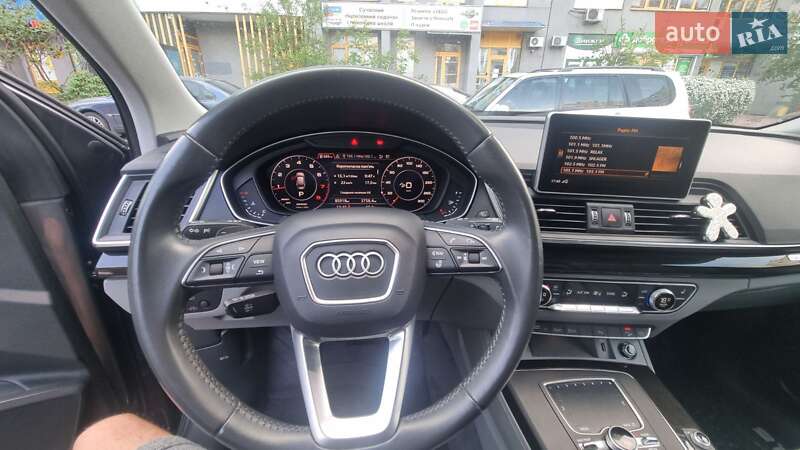Внедорожник / Кроссовер Audi Q5 2019 в Киеве