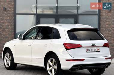 Внедорожник / Кроссовер Audi Q5 2009 в 