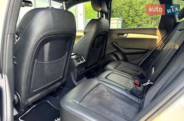 Внедорожник / Кроссовер Audi Q5 2009 в 
