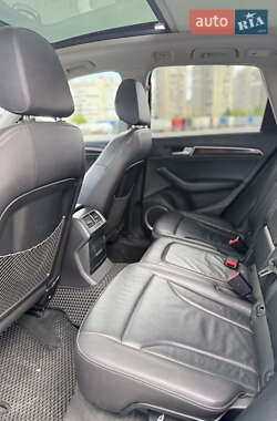 Внедорожник / Кроссовер Audi Q5 2016 в 
