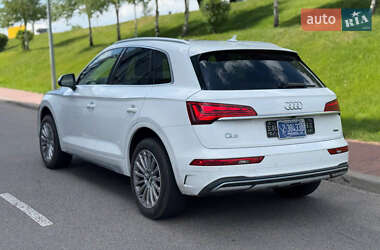 Внедорожник / Кроссовер Audi Q5 2021 в Киеве