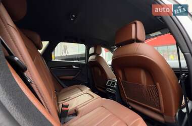 Внедорожник / Кроссовер Audi Q5 2018 в 