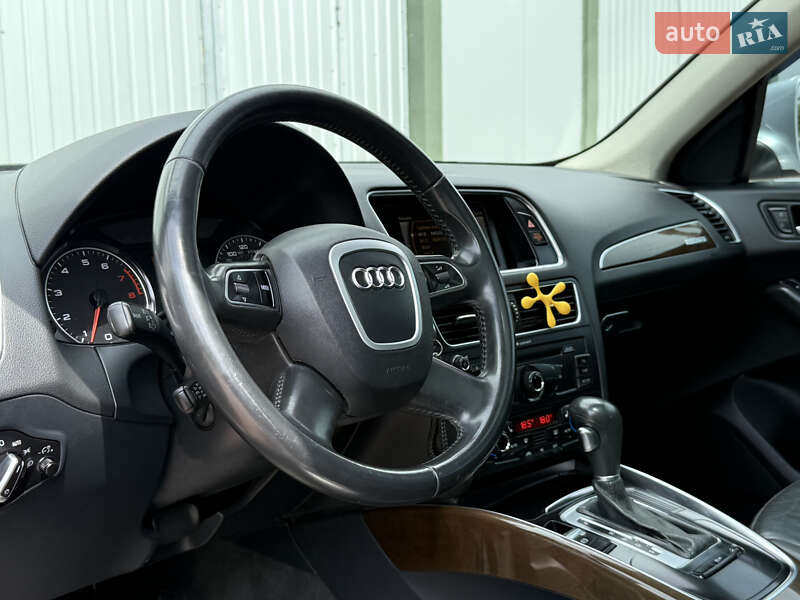 Позашляховик / Кросовер Audi Q5 2010 в Дрогобичі