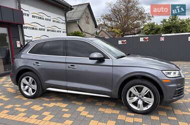 Внедорожник / Кроссовер Audi Q5 2018 в 