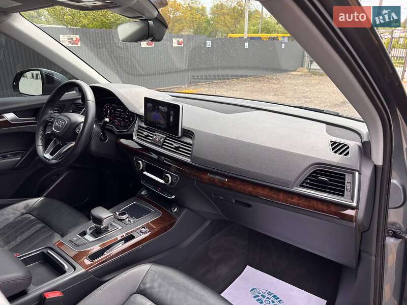 Внедорожник / Кроссовер Audi Q5 2018 в Львове