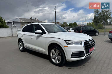Позашляховик / Кросовер Audi Q5 2018 в 