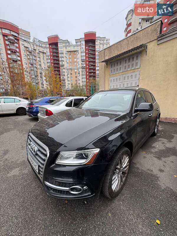Позашляховик / Кросовер Audi Q5 2017 в 