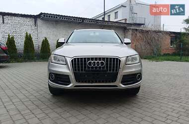 Позашляховик / Кросовер Audi Q5 2015 в 