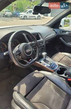 Внедорожник / Кроссовер Audi Q5 2016 в 