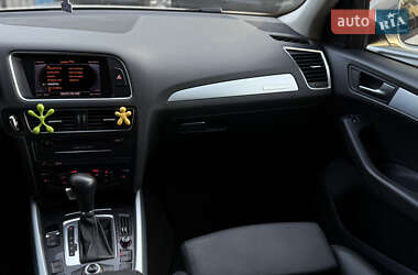 Внедорожник / Кроссовер Audi Q5 2012 в 