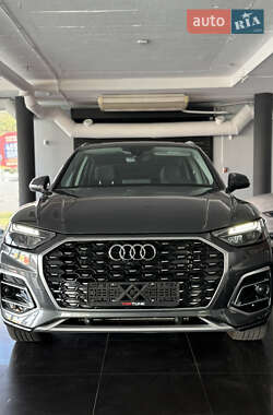 Позашляховик / Кросовер Audi Q5 2022 в Одесі