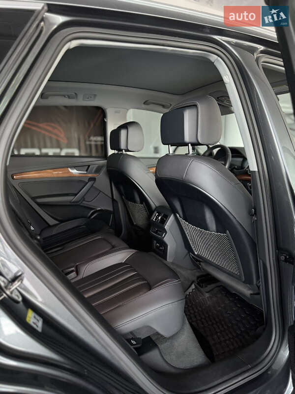 Внедорожник / Кроссовер Audi Q5 2022 в Одессе