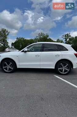 Внедорожник / Кроссовер Audi Q5 2016 в 