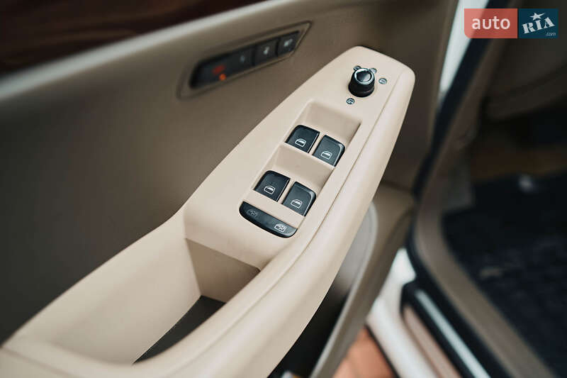 Внедорожник / Кроссовер Audi Q5 2011 в Камне-Каширском