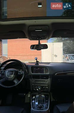Позашляховик / Кросовер Audi Q5 2012 в 