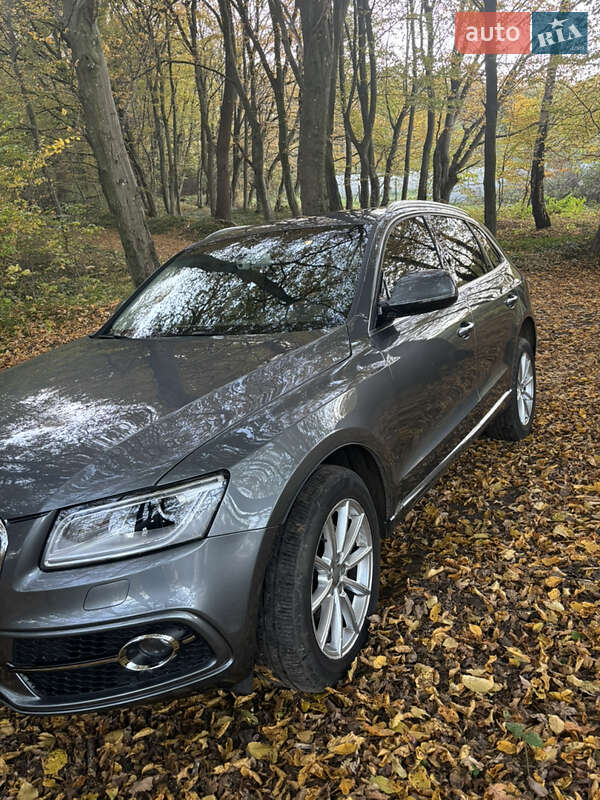Внедорожник / Кроссовер Audi Q5 2015 в Львове