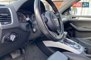 Позашляховик / Кросовер Audi Q5 2017 в 