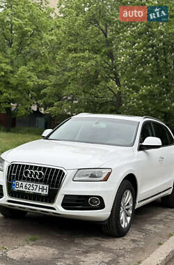 Внедорожник / Кроссовер Audi Q5 2015 в 