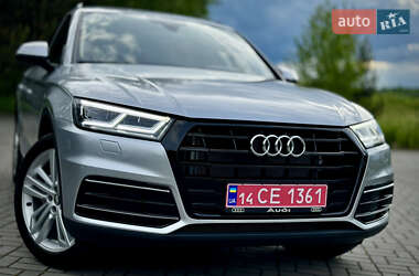 Позашляховик / Кросовер Audi Q5 2020 в 