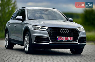 Позашляховик / Кросовер Audi Q5 2020 в 