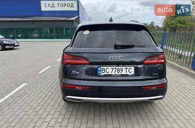 Внедорожник / Кроссовер Audi Q5 2020 в 