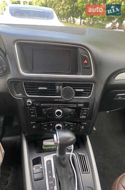 Внедорожник / Кроссовер Audi Q5 2014 в 