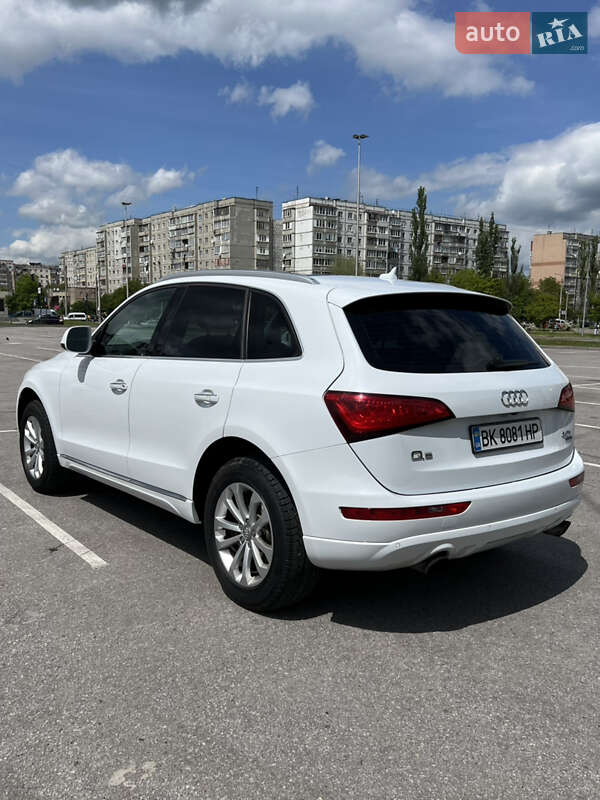 Внедорожник / Кроссовер Audi Q5 2015 в Ивано-Франковске