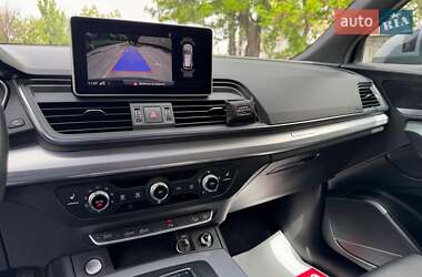 Внедорожник / Кроссовер Audi Q5 2020 в 