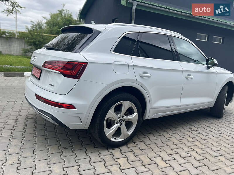 Позашляховик / Кросовер Audi Q5 2021 в Стрию
