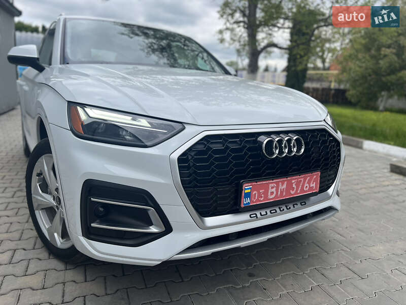 Позашляховик / Кросовер Audi Q5 2021 в Стрию