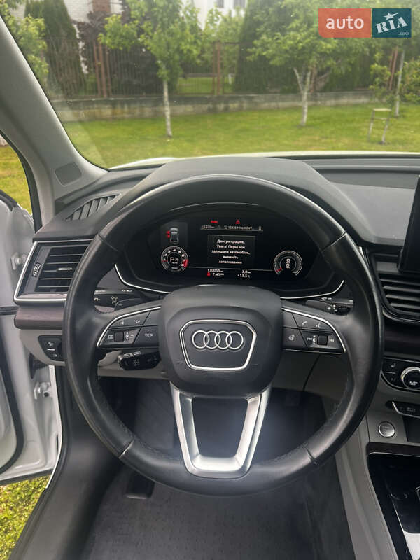 Позашляховик / Кросовер Audi Q5 2021 в Стрию