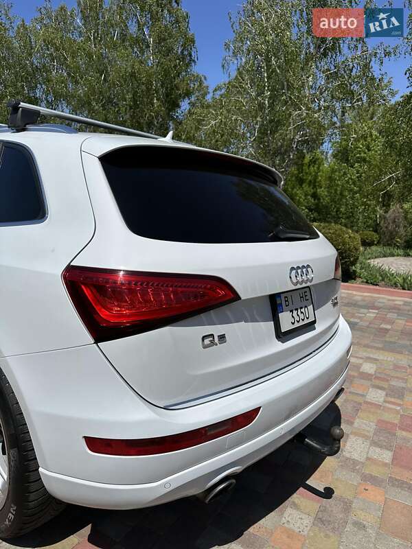 Внедорожник / Кроссовер Audi Q5 2015 в Миргороде