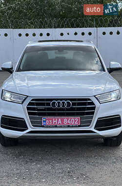 Внедорожник / Кроссовер Audi Q5 2018 в Киеве