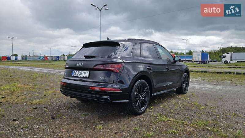 Внедорожник / Кроссовер Audi Q5 2017 в Львове