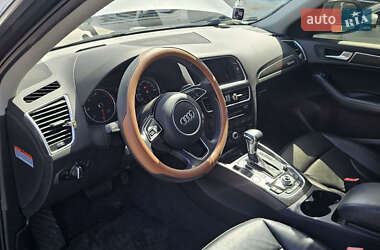 Внедорожник / Кроссовер Audi Q5 2015 в 
