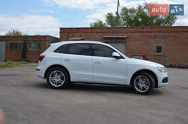 Внедорожник / Кроссовер Audi Q5 2015 в 