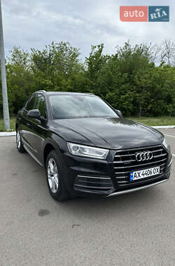 Внедорожник / Кроссовер Audi Q5 2017 в Харькове