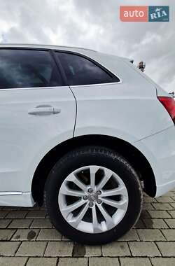 Позашляховик / Кросовер Audi Q5 2014 в 