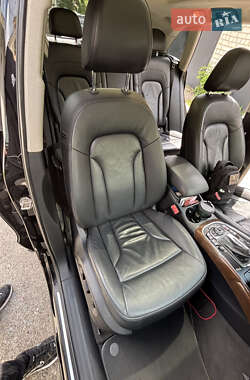 Внедорожник / Кроссовер Audi Q5 2010 в 