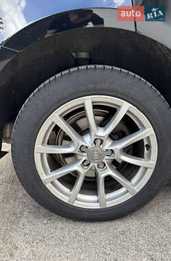 Внедорожник / Кроссовер Audi Q5 2010 в 