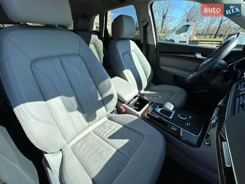 Внедорожник / Кроссовер Audi Q5 2019 в Кривом Роге