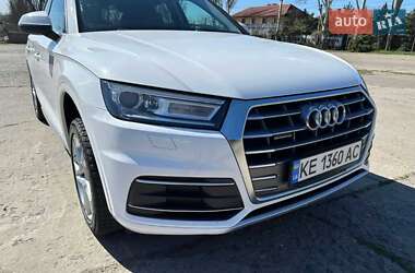 Позашляховик / Кросовер Audi Q5 2019 в 