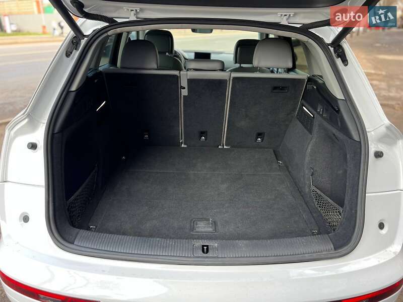 Внедорожник / Кроссовер Audi Q5 2019 в Кривом Роге