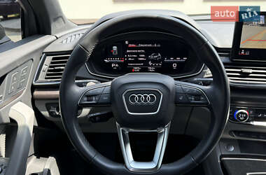 Внедорожник / Кроссовер Audi Q5 2022 в 