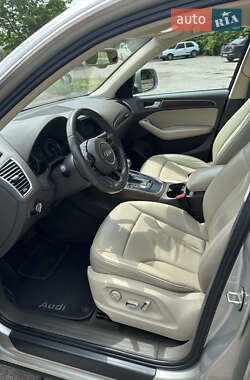 Внедорожник / Кроссовер Audi Q5 2012 в 