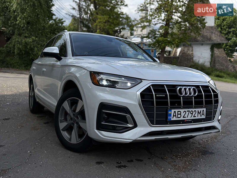 Внедорожник / Кроссовер Audi Q5 2023 в 