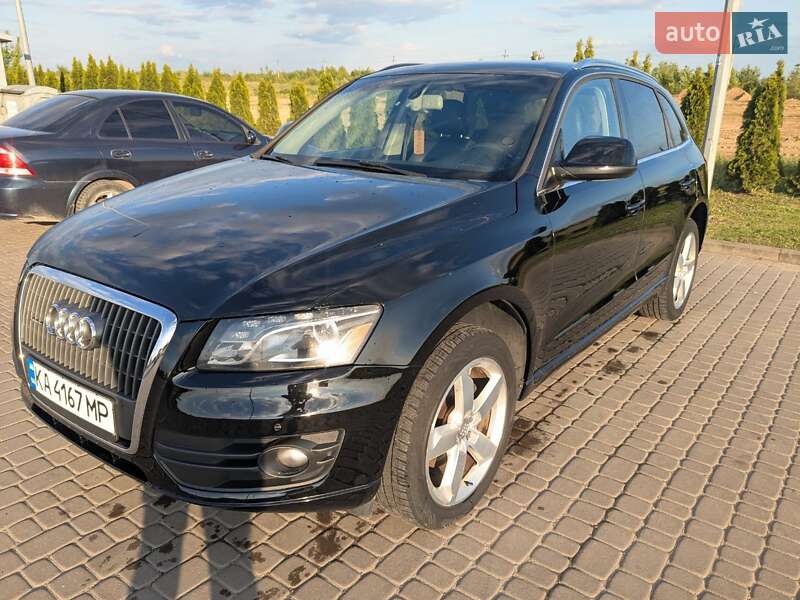 Внедорожник / Кроссовер Audi Q5 2012 в Городке