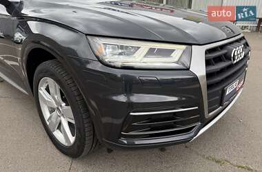 Внедорожник / Кроссовер Audi Q5 2018 в 