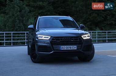 Внедорожник / Кроссовер Audi Q5 2018 в 
